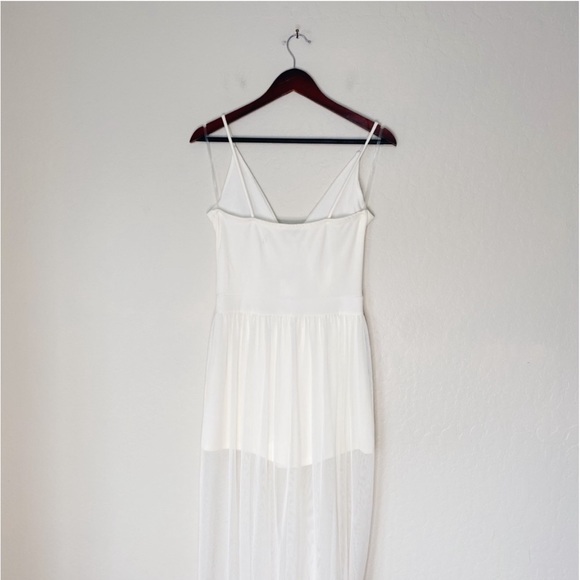 Can't Fade Away Maxi Dress
White Shorts Romper Maxi Dress - Picture 10 of 12